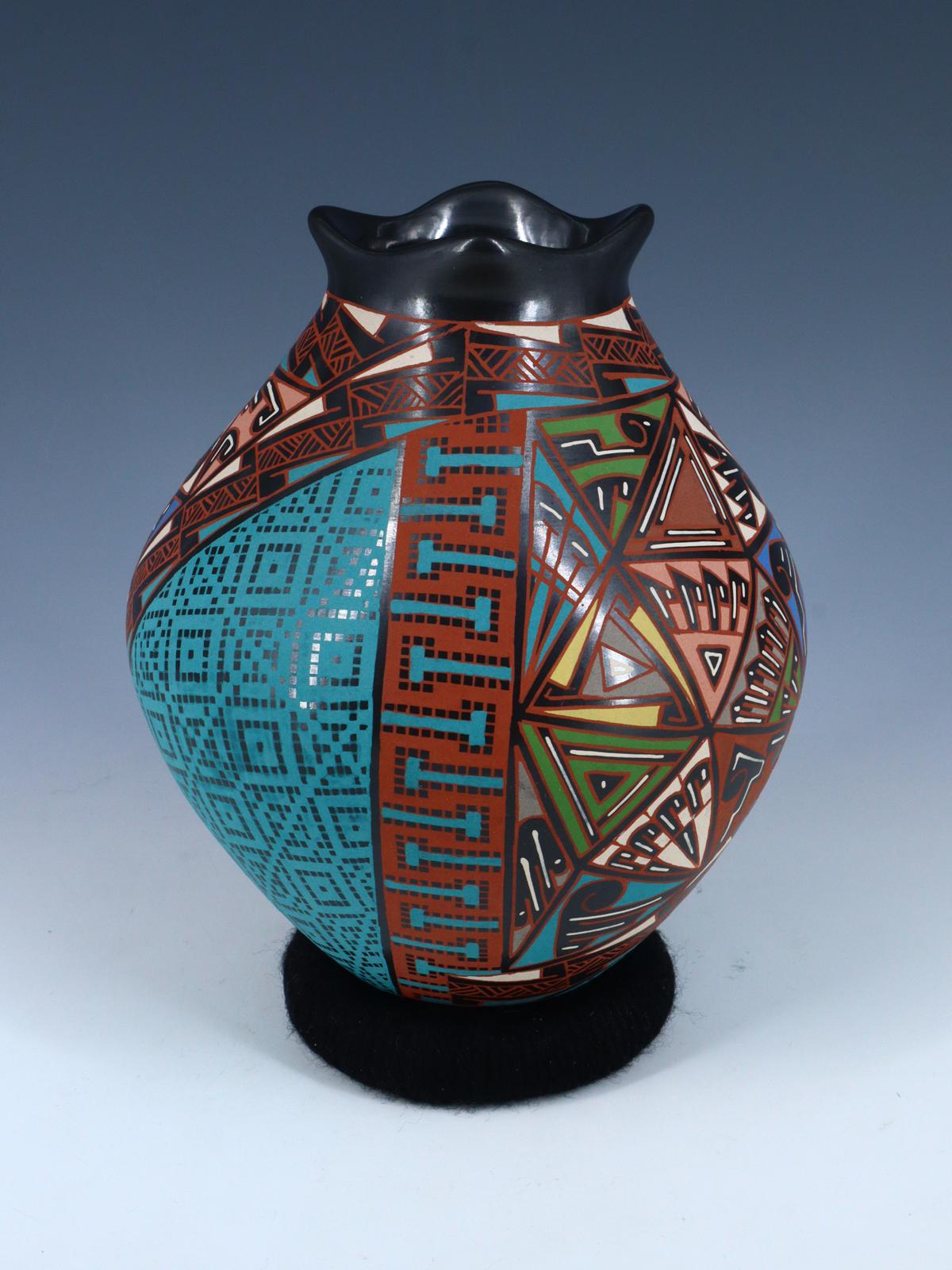 Mata Ortiz Poterie enroulée et gravée à la main