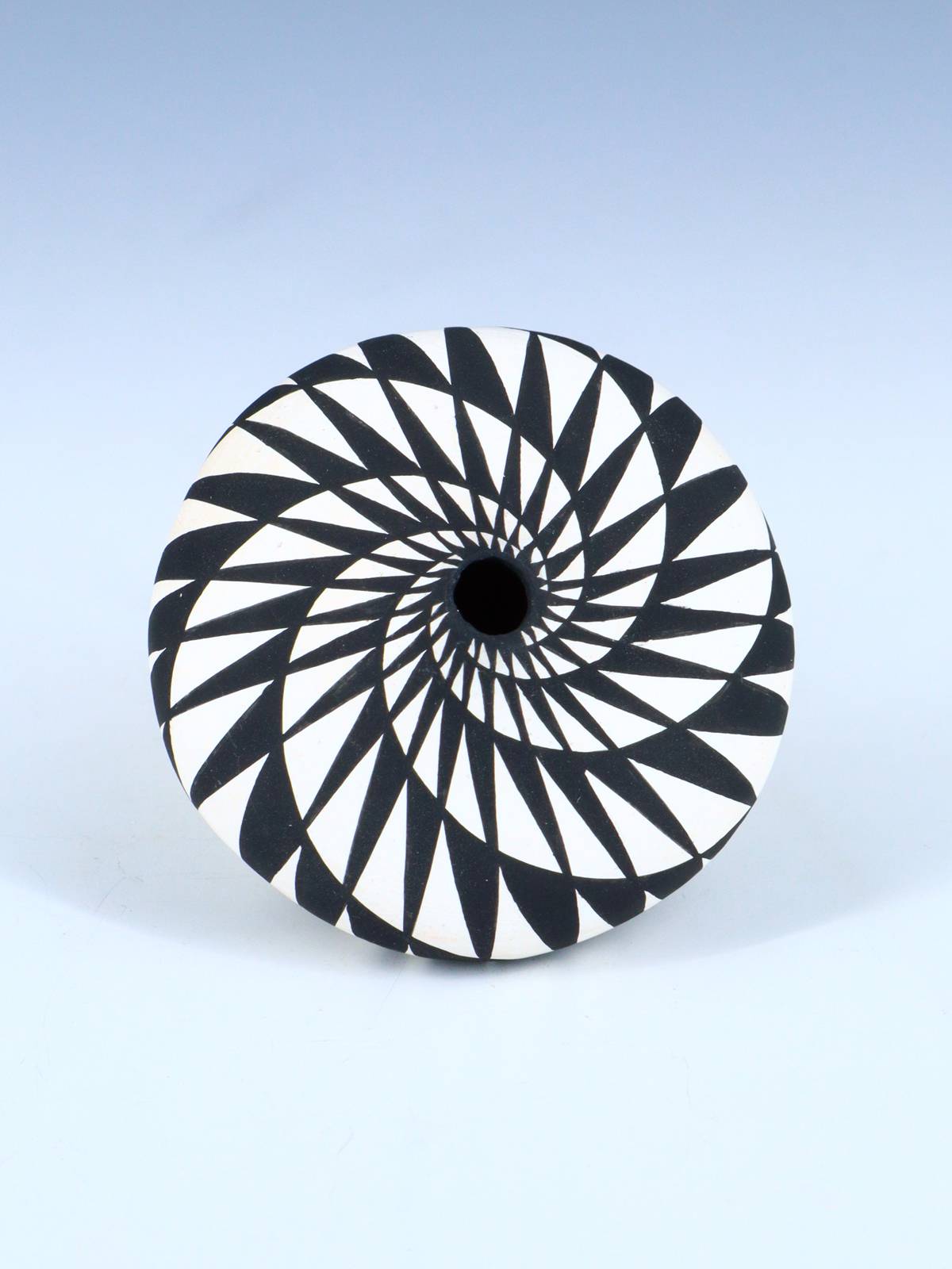 Hand Made Acoma Pueblo Pottery Eye Dazzler Seed Pot - PuebloDirect.com