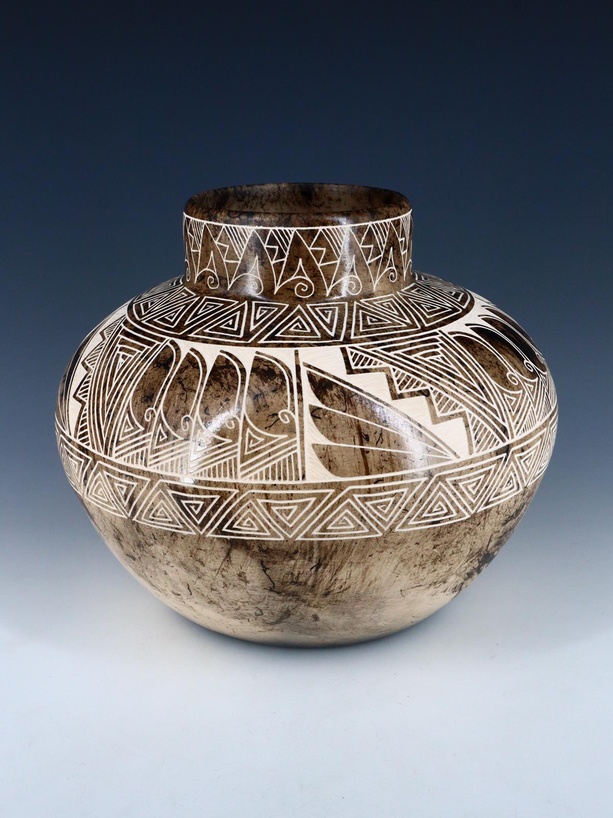 Etched Horsehair Acoma Pueblo Pottery Vase