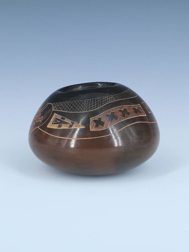 Santa Clara Pueblo Hand Coiled Etched Pottery - PuebloDirect.com