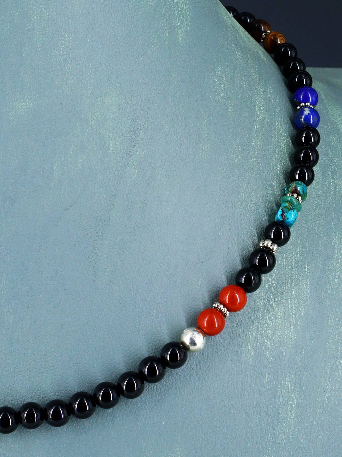 18" Navajo Single Strand Onyx Necklace