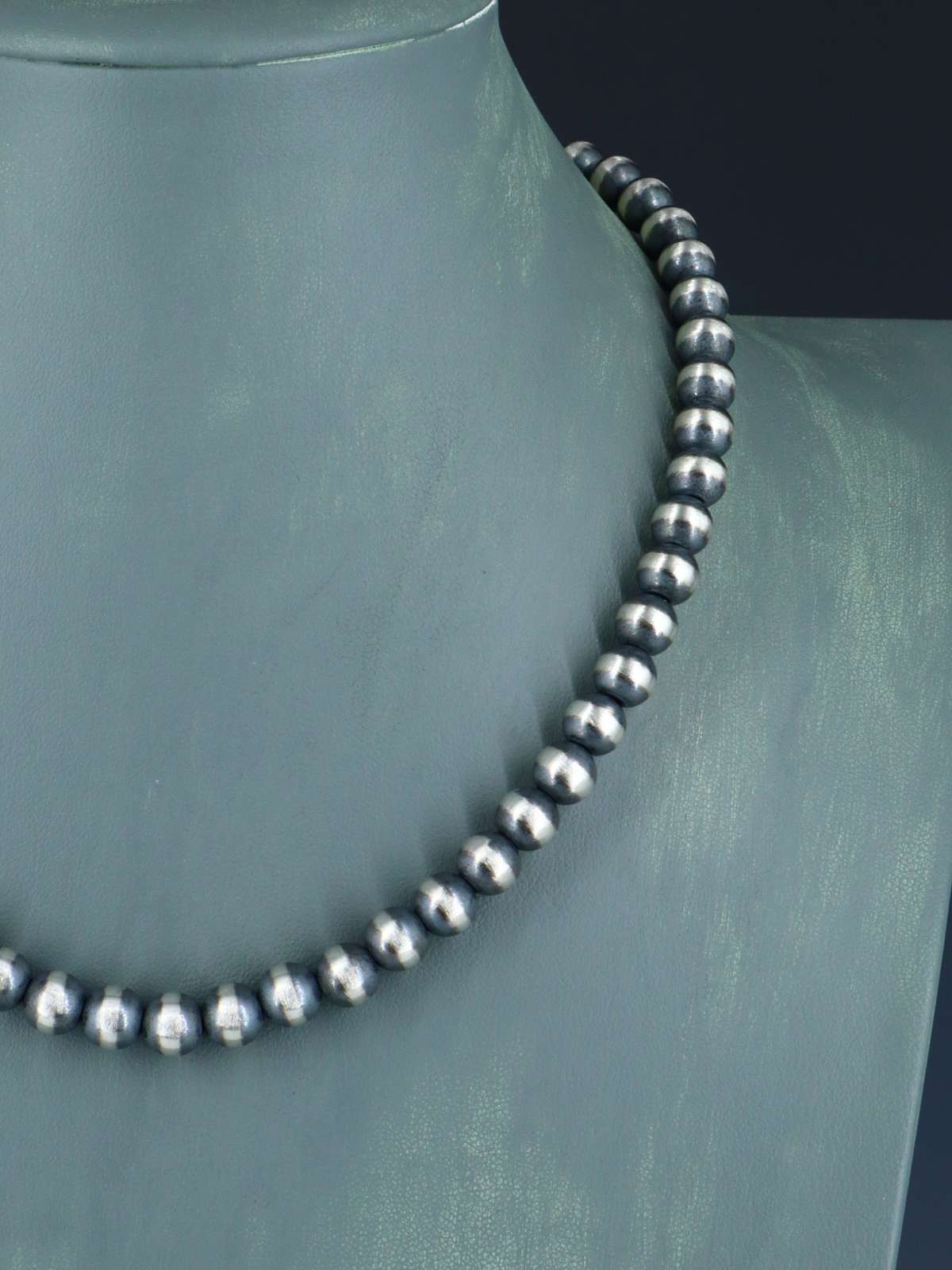 Collier de perles en argent sterling à brin unique de bijoux Navajo de 18 po