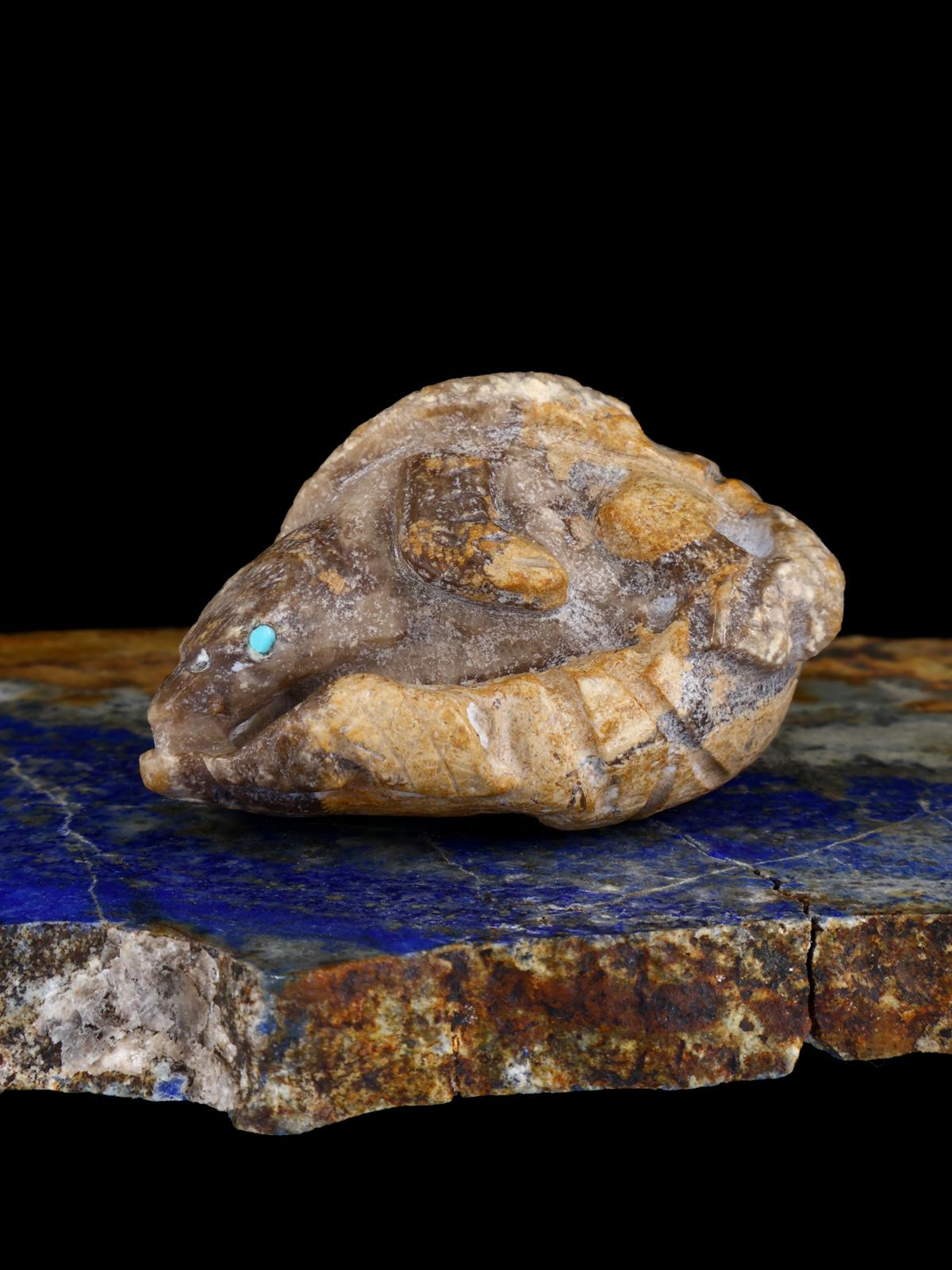 Travertine Baby Dinosaur Zuni Fetish - PuebloDirect.com