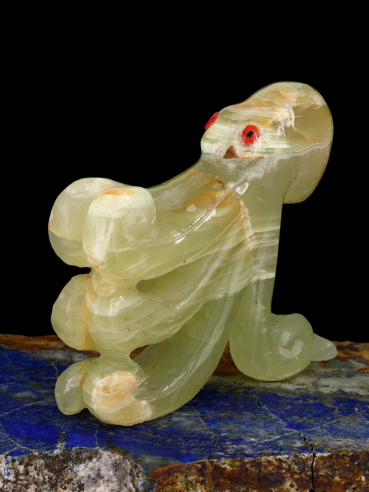 Onyx Octopus Zuni Fetish - PuebloDirect.com