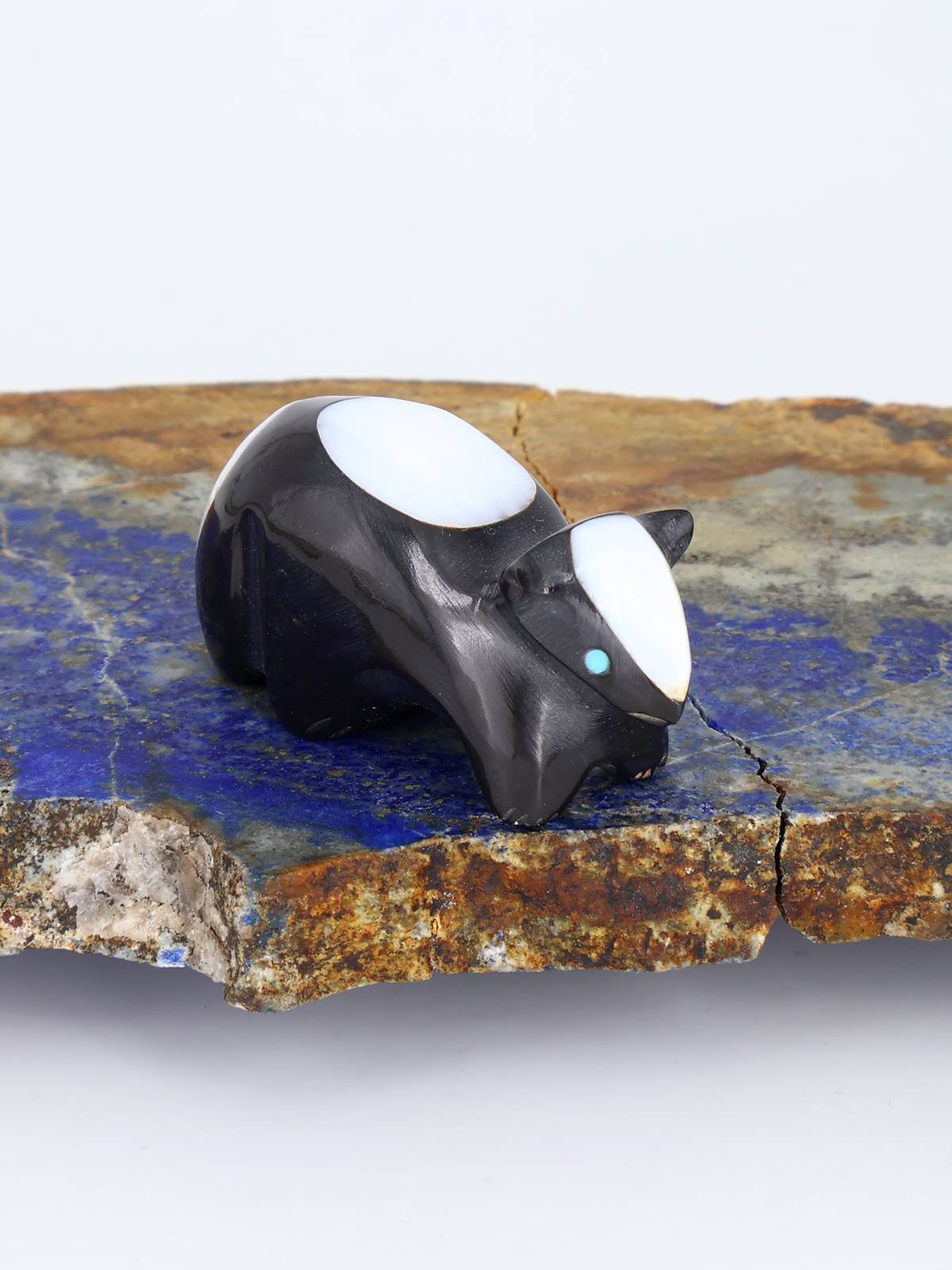 Black Marble Skunk Zuni Fetish - PuebloDirect.com