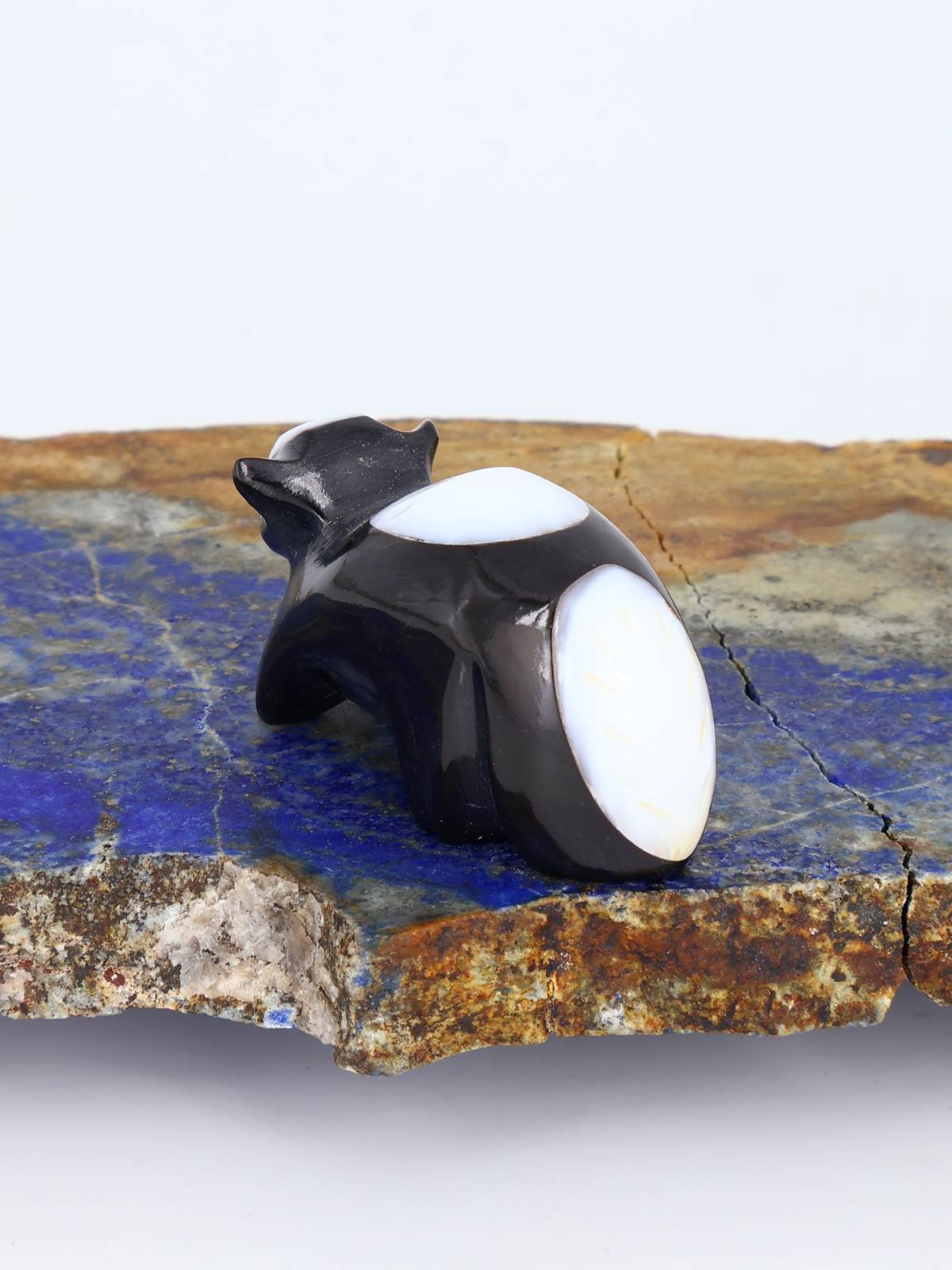 Black Marble Skunk Zuni Fetish - PuebloDirect.com