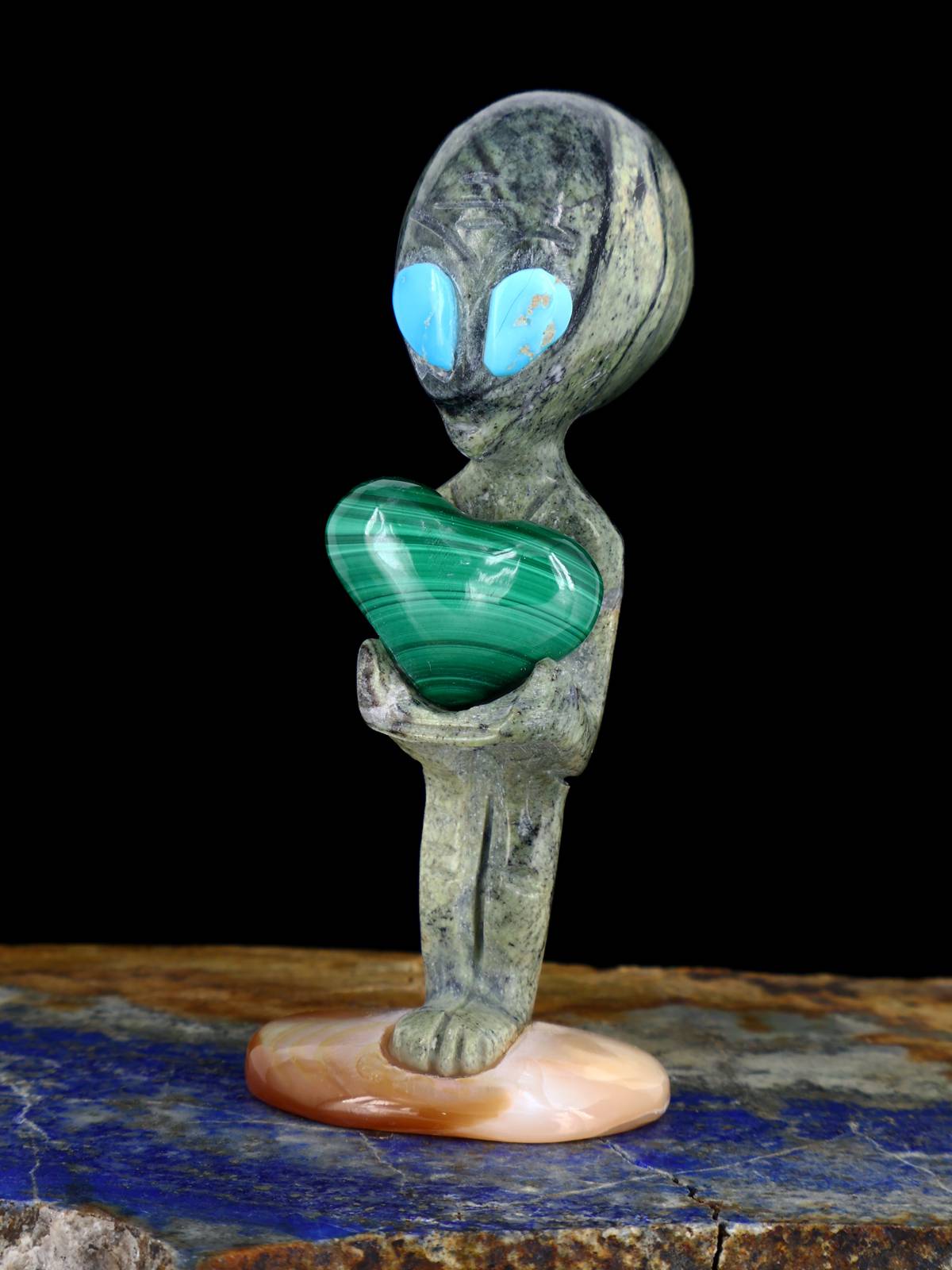 Serpentine Alien Zuni Fetish Carving - PuebloDirect.com