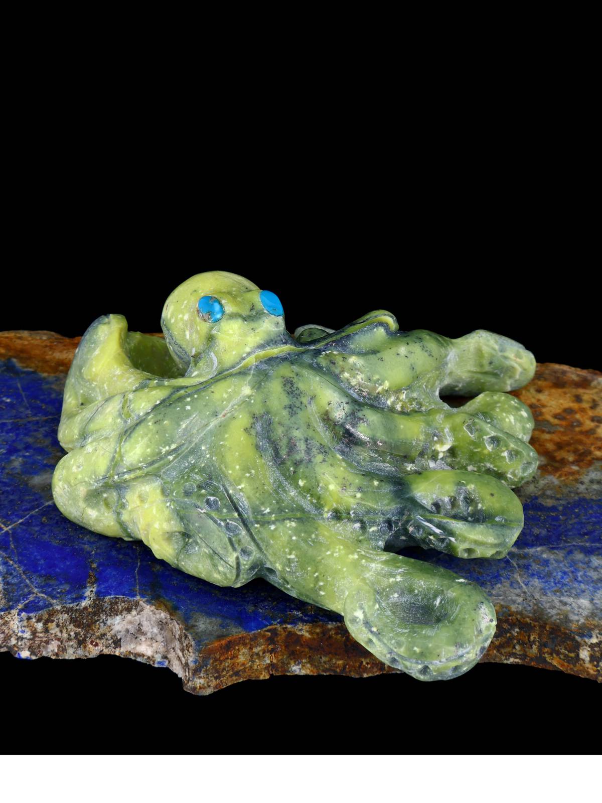 Serpentine Octopus Zuni Fetish - PuebloDirect.com