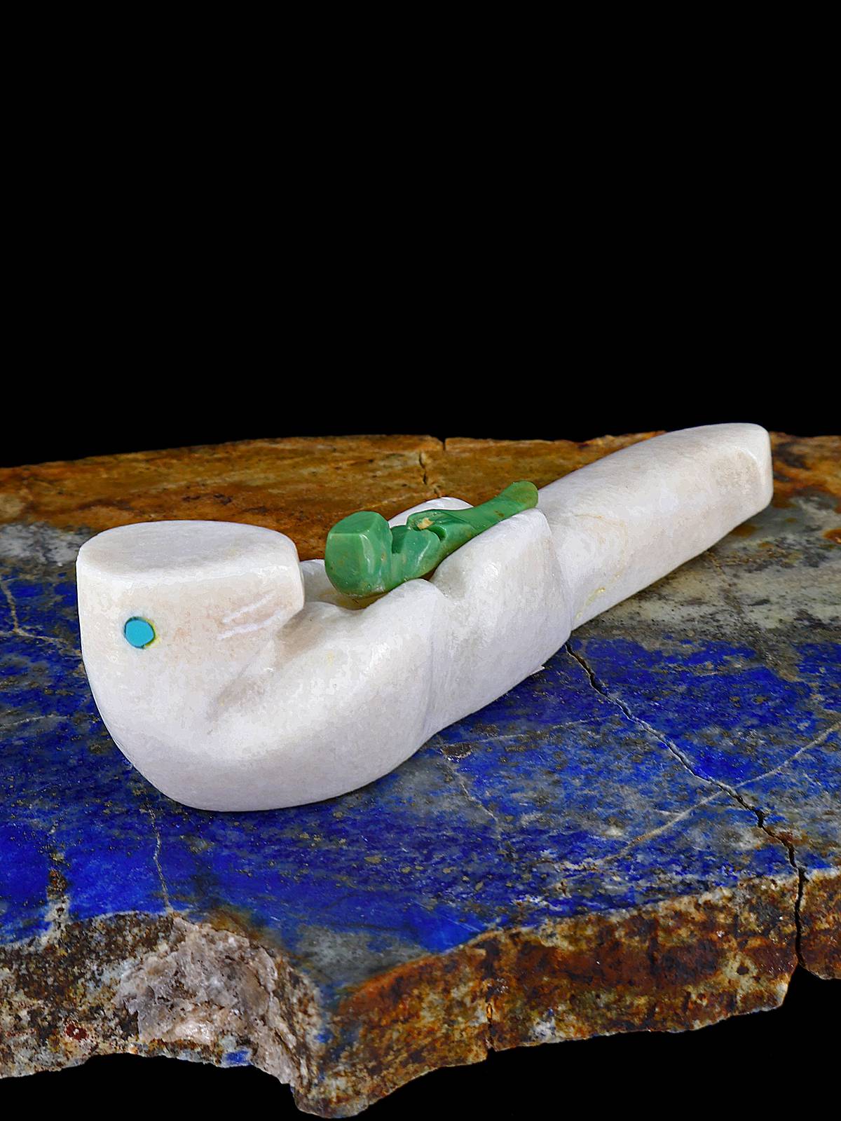 White Marble Otter Family Zuni Fetish - PuebloDirect.com