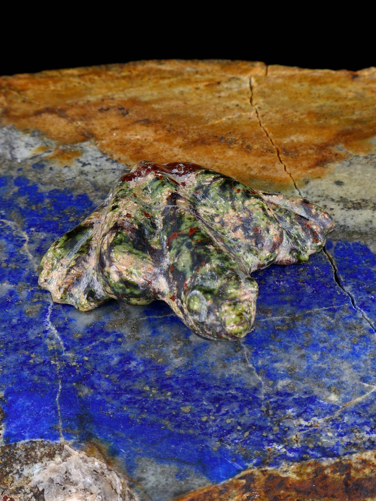 Serpentine Frog Zuni Fetish - PuebloDirect.com