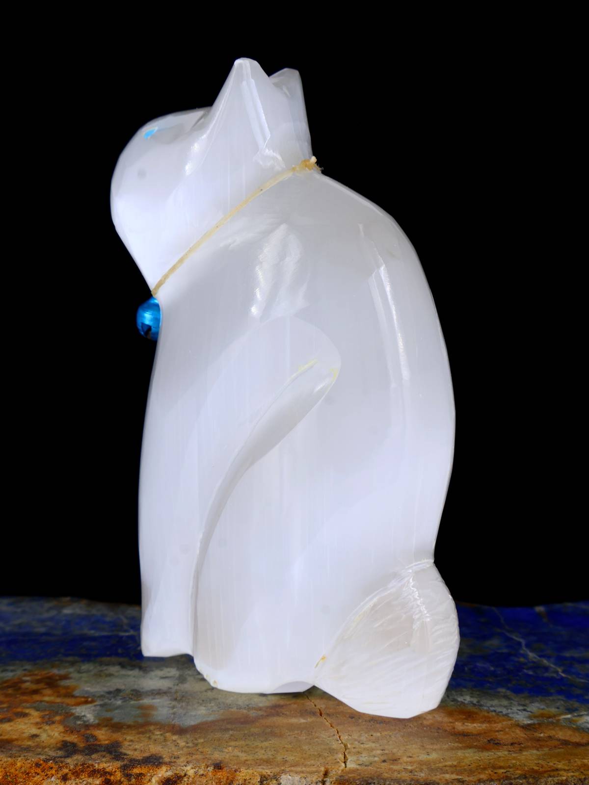 Selenite Cat Zuni Fetish - PuebloDirect.com