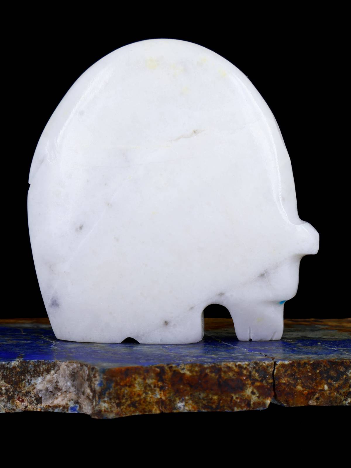 White Marble Bear With Inlay Claw Zuni Fetish - PuebloDirect.com