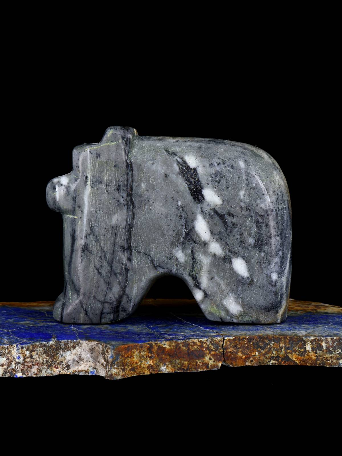 Picasso Oso de Mármol Zuni Fetiche