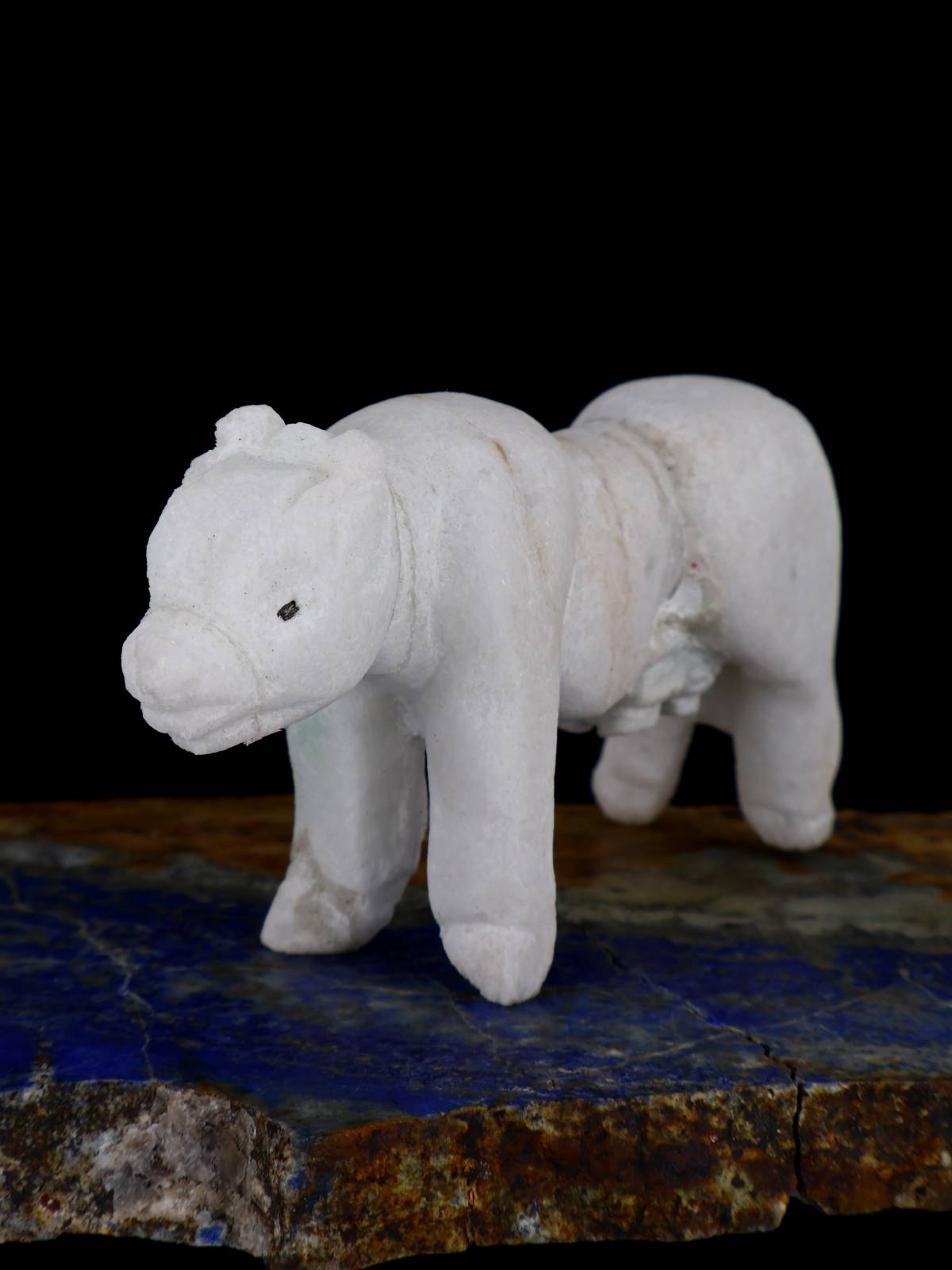 Alabaster Buffalo Zuni Fetish - PuebloDirect.com