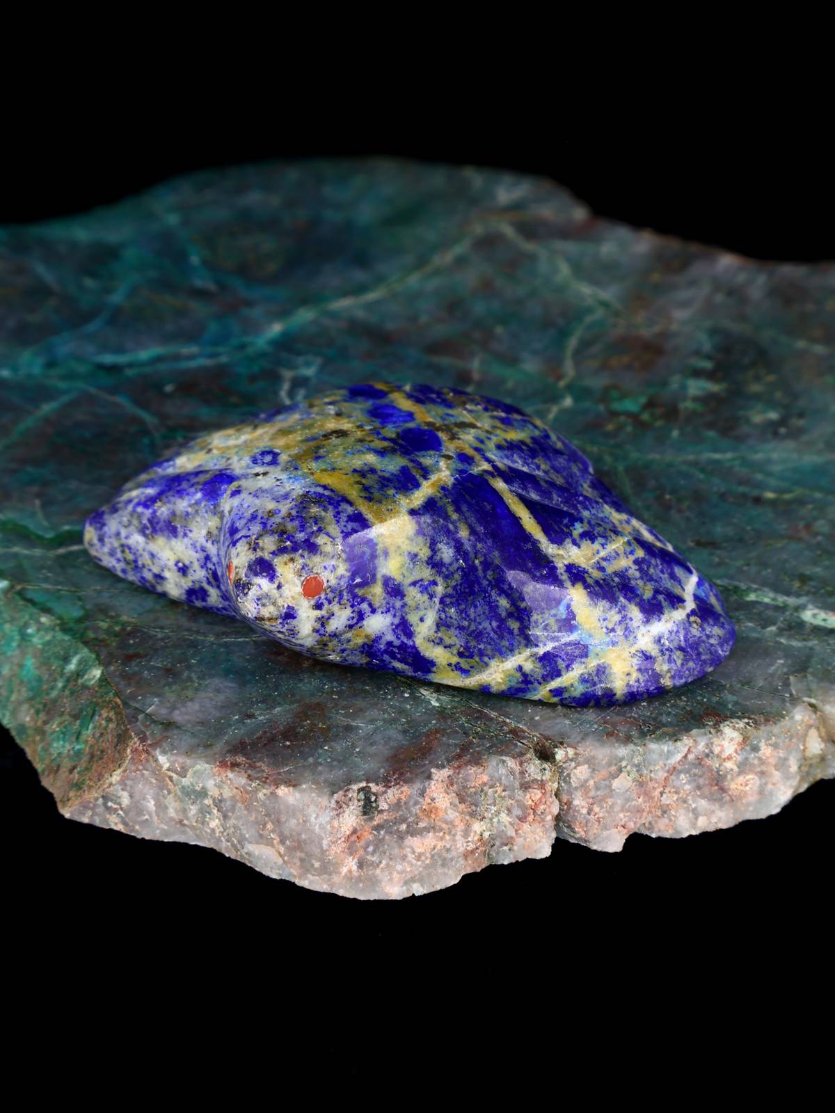 Sodalite Bird Zuni Fetish - PuebloDirect.com