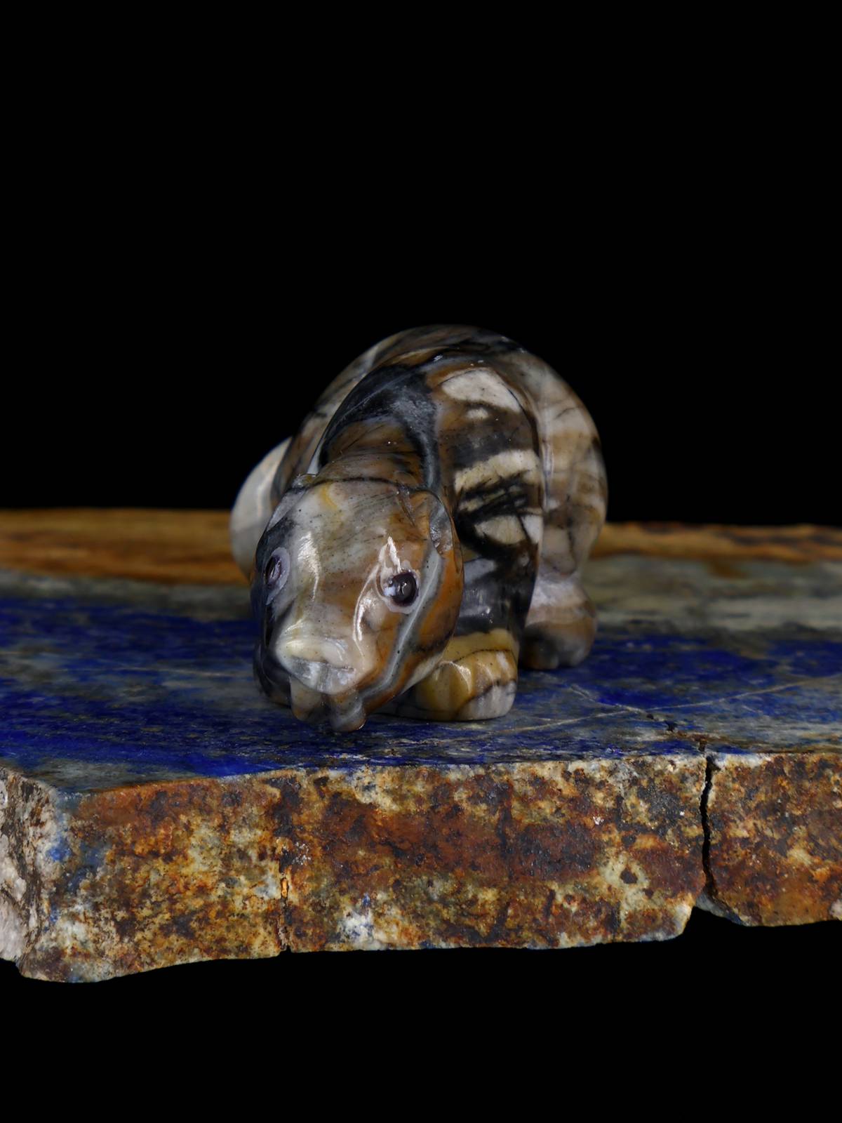 Picasso Marble Beaver Zuni Fetish - PuebloDirect.com