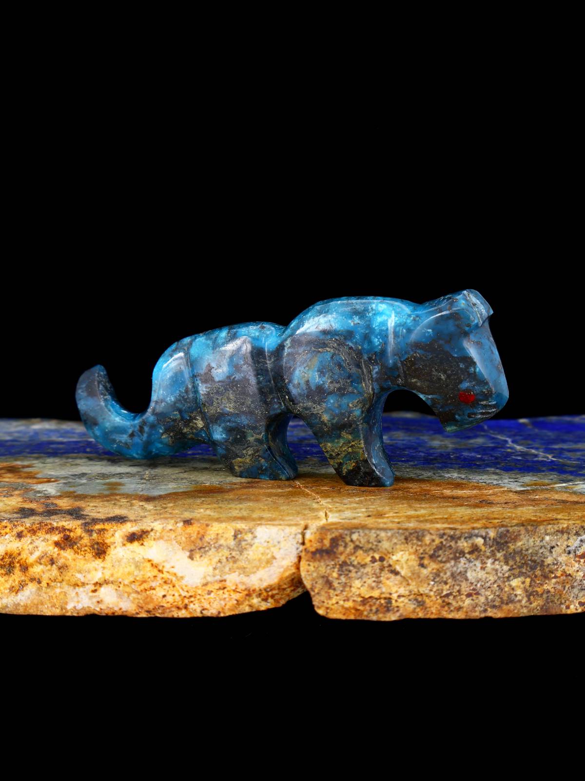 Turquoise Mountain Lion Zuni Fetish