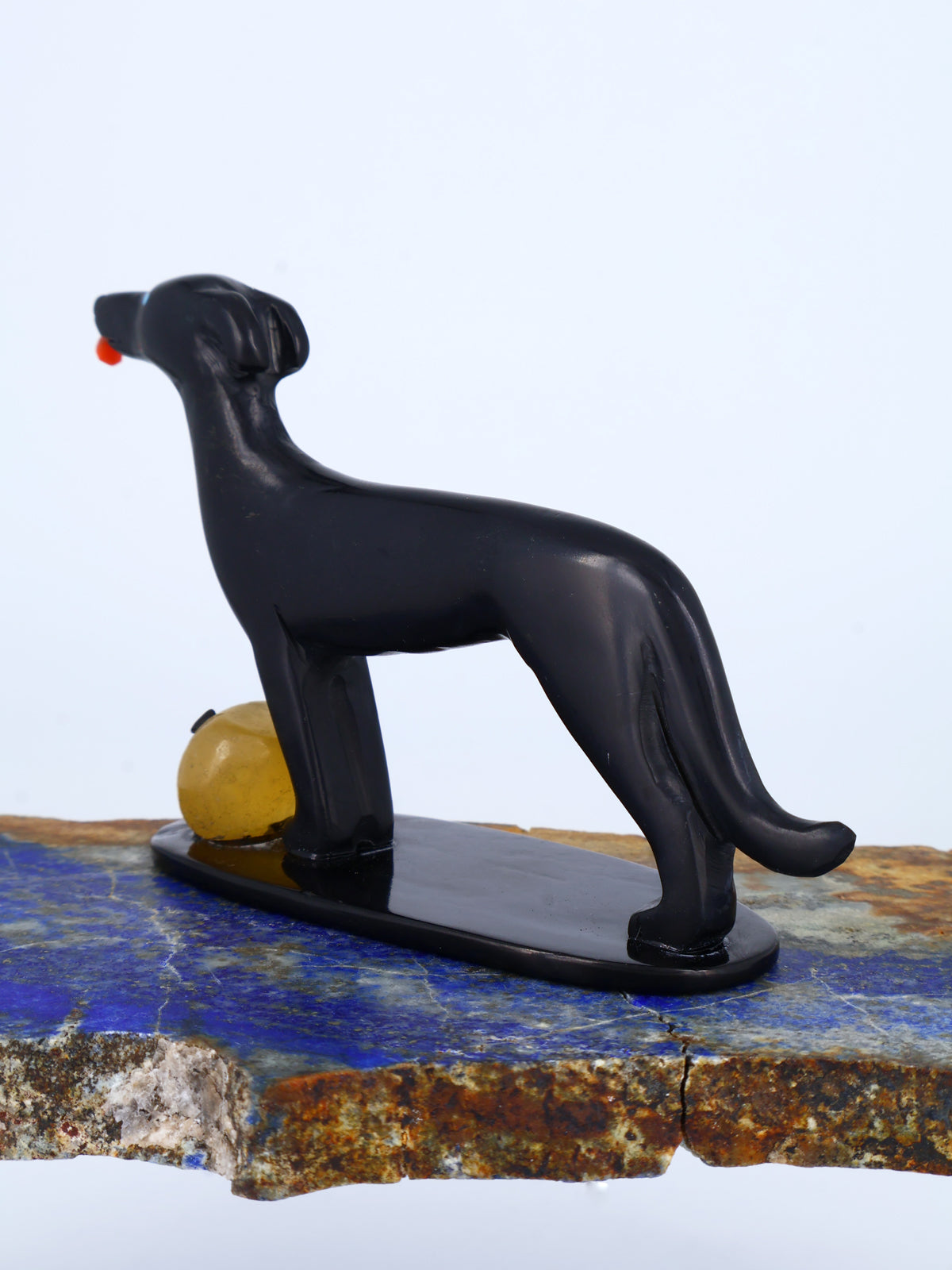 Fétiche Zuni pour chien en marbre