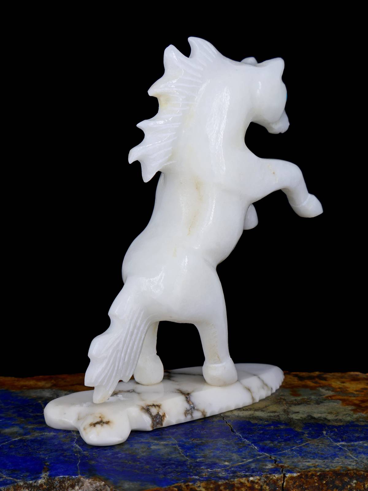Gran Caballo de Mármol Blanco Zuni Fetiche