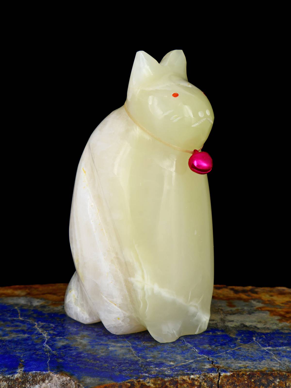 Calcite Cat Zuni Fetish