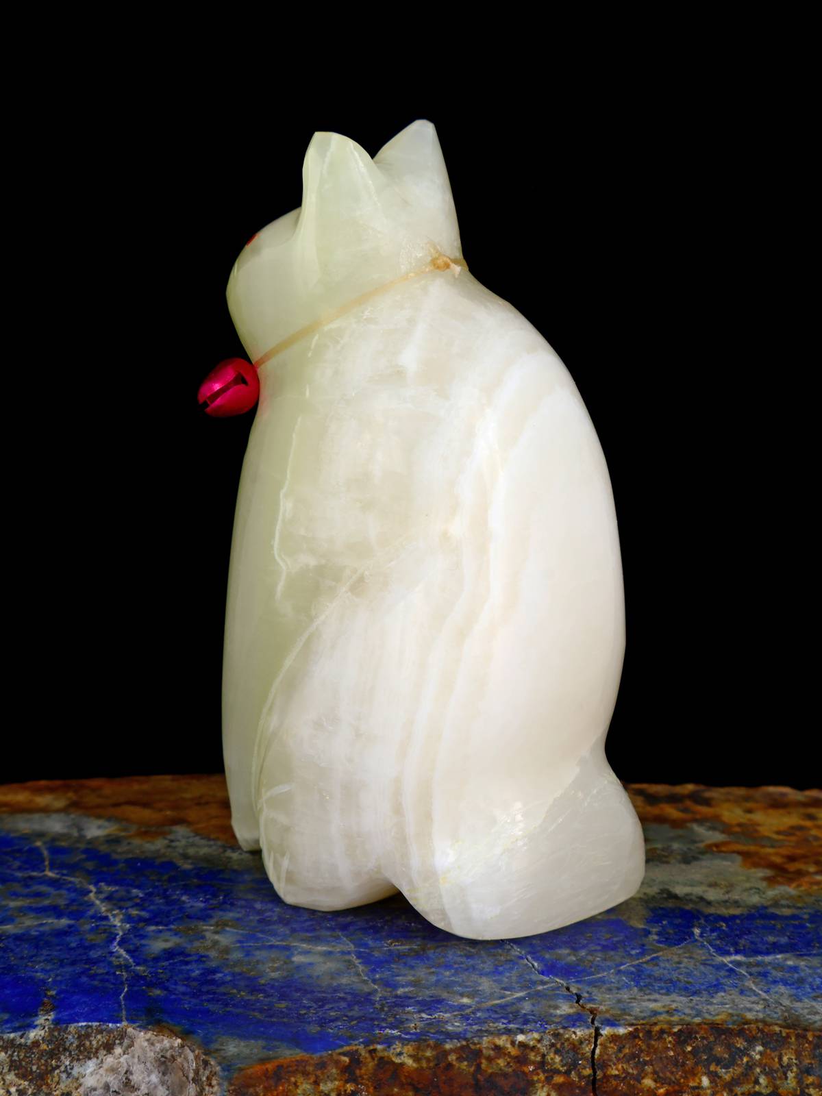 Calcite Cat Zuni Fetish
