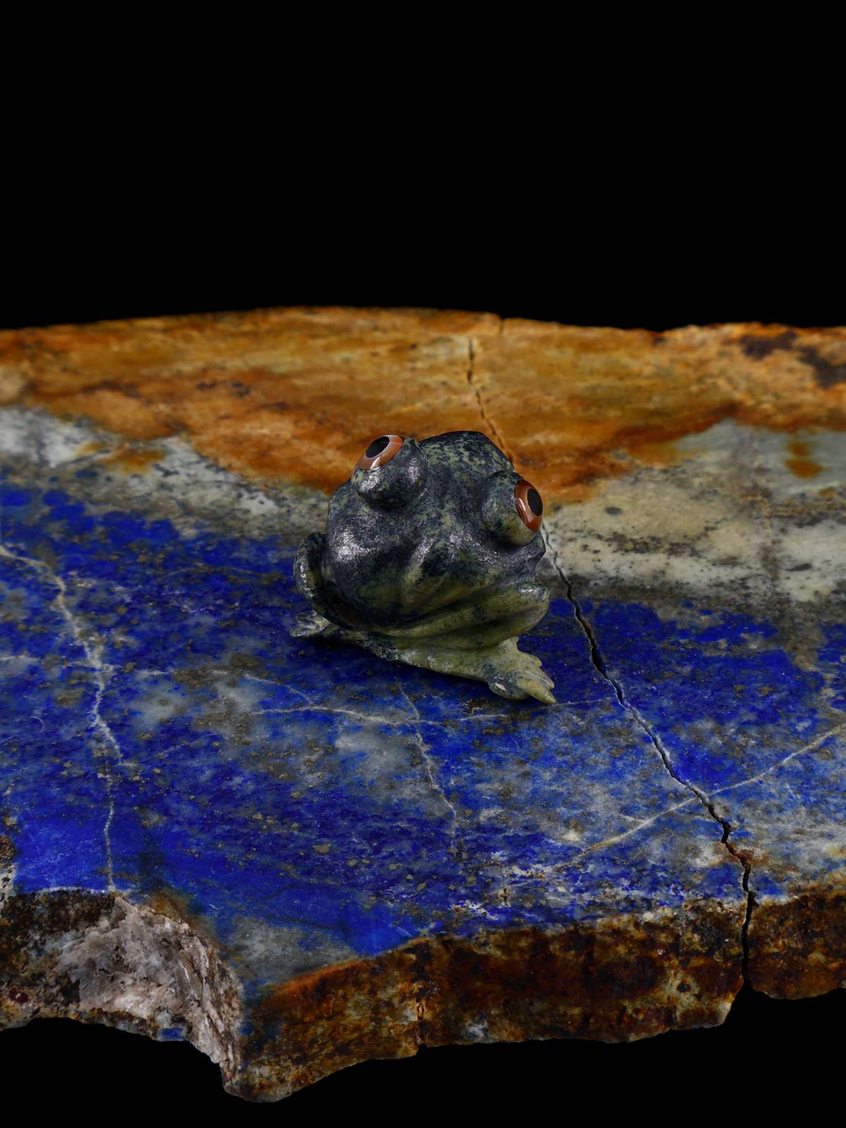 Serpentine Frog Zuni Fetish