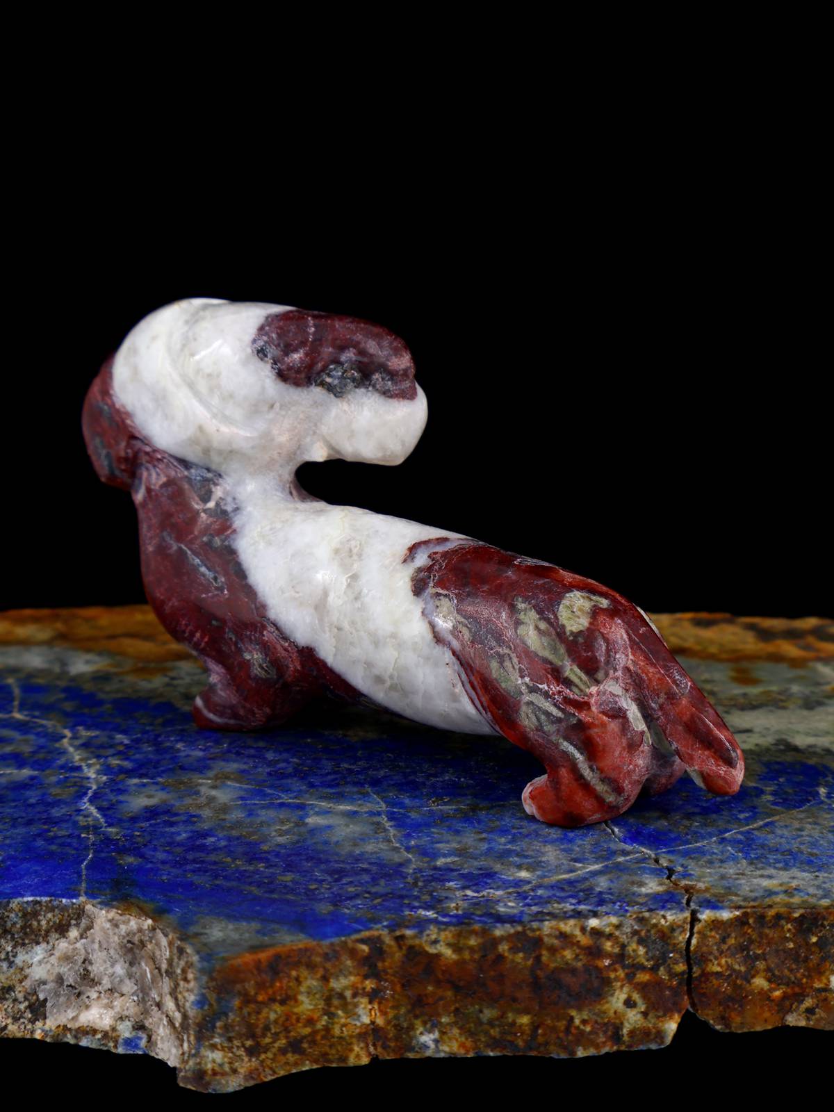Marble Santa Doggy Zuni Fetish - PuebloDirect.com