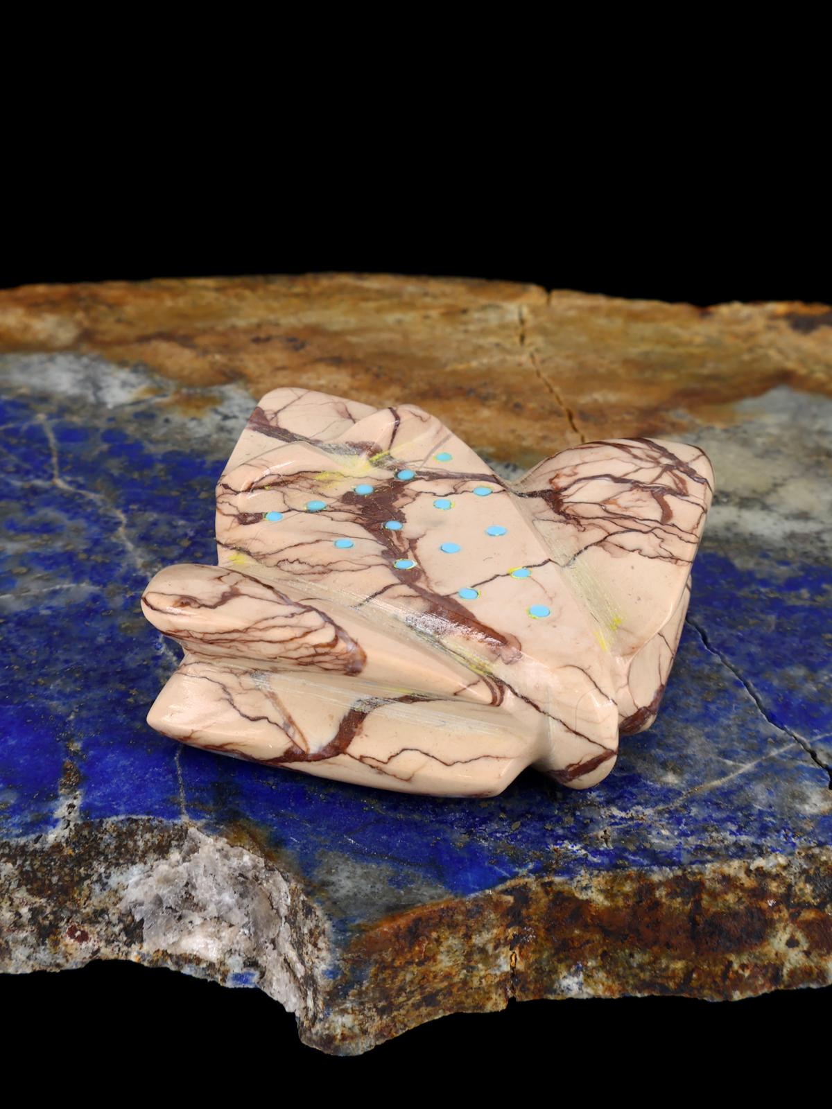 Marble Frog Zuni Fetish - PuebloDirect.com