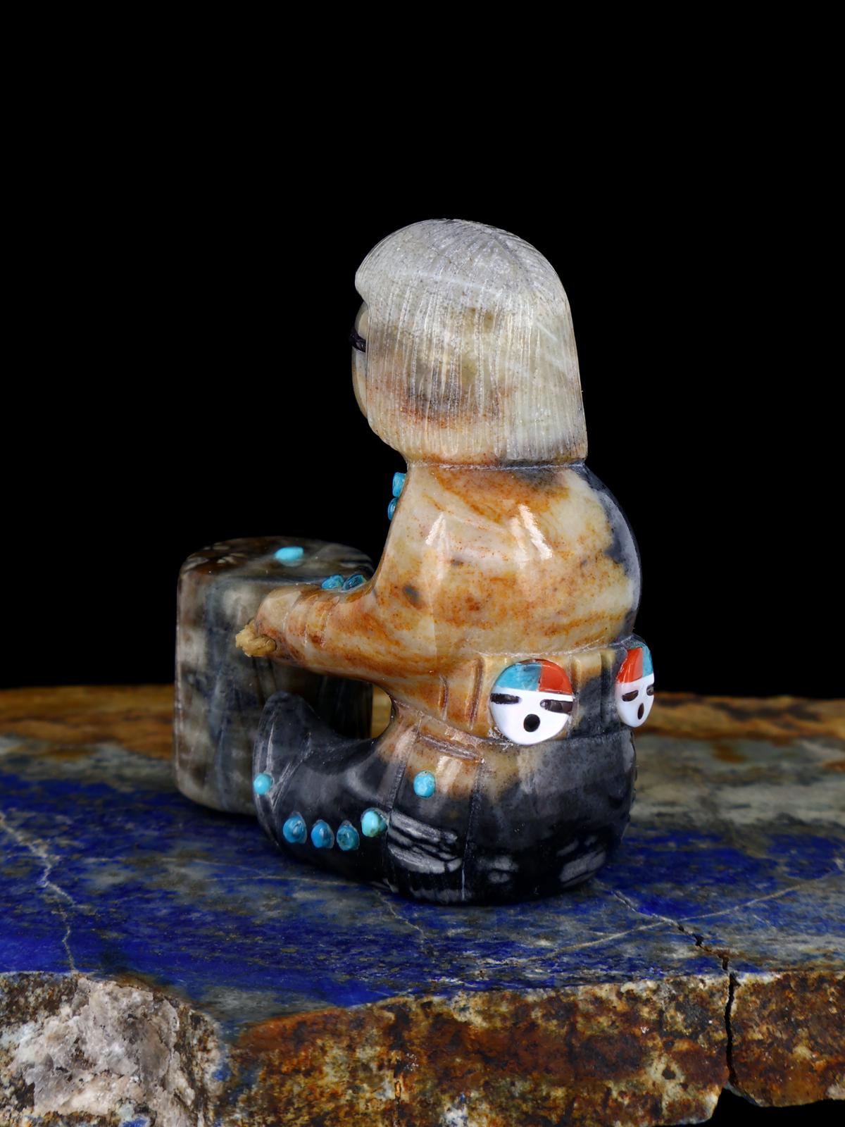 Serpentine baterista Zuni Fetiche