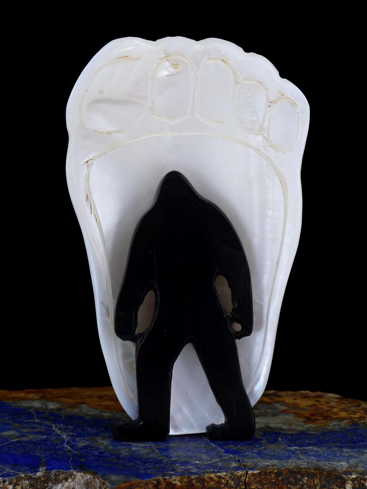 Bigfoot Shell Zuni Fetish