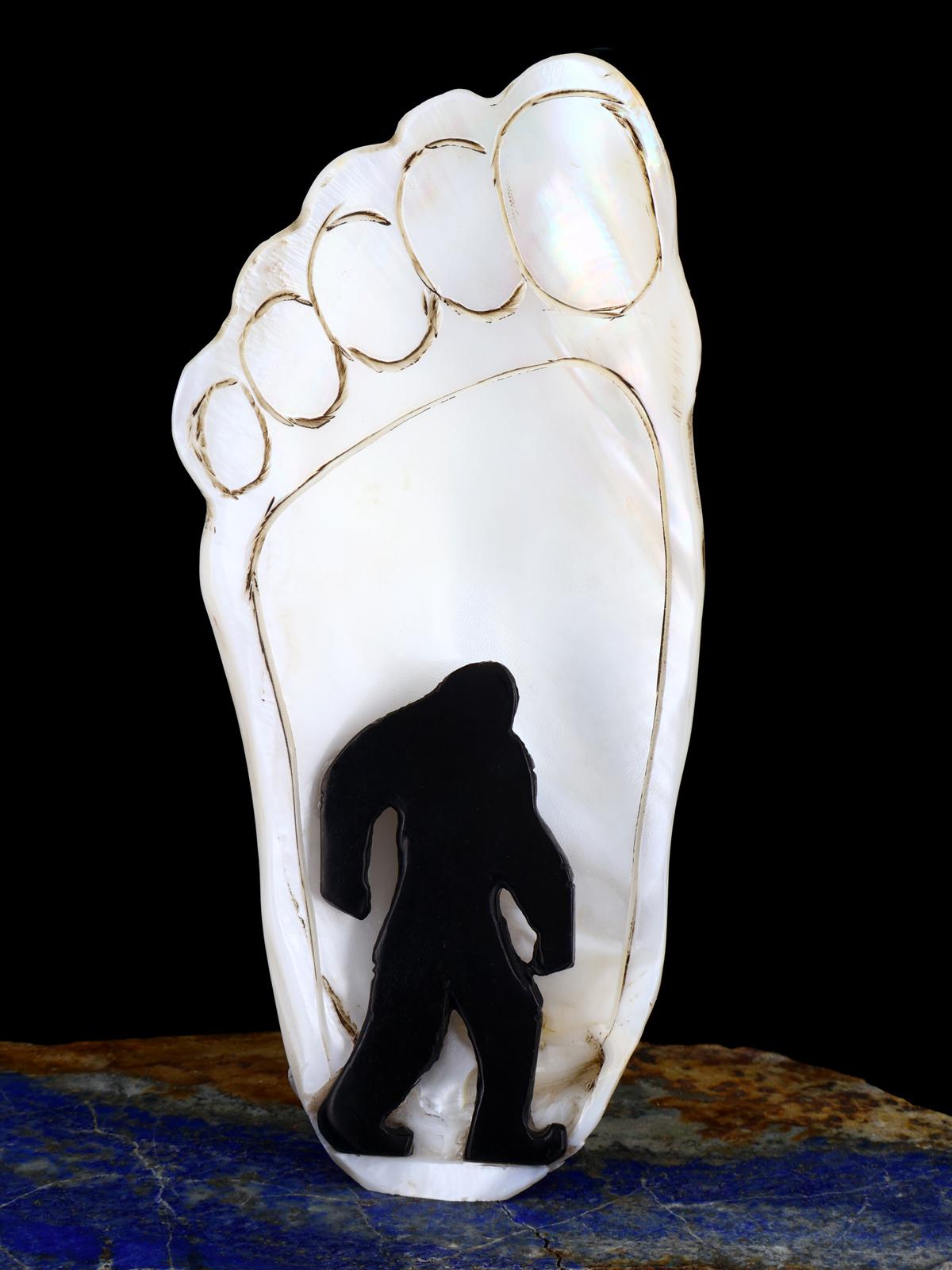Bigfoot Shell Zuni Fetish