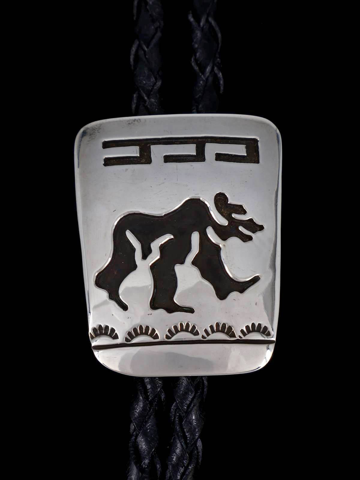 Cravate bolo amérindienne en argent sterling avec ours superposé