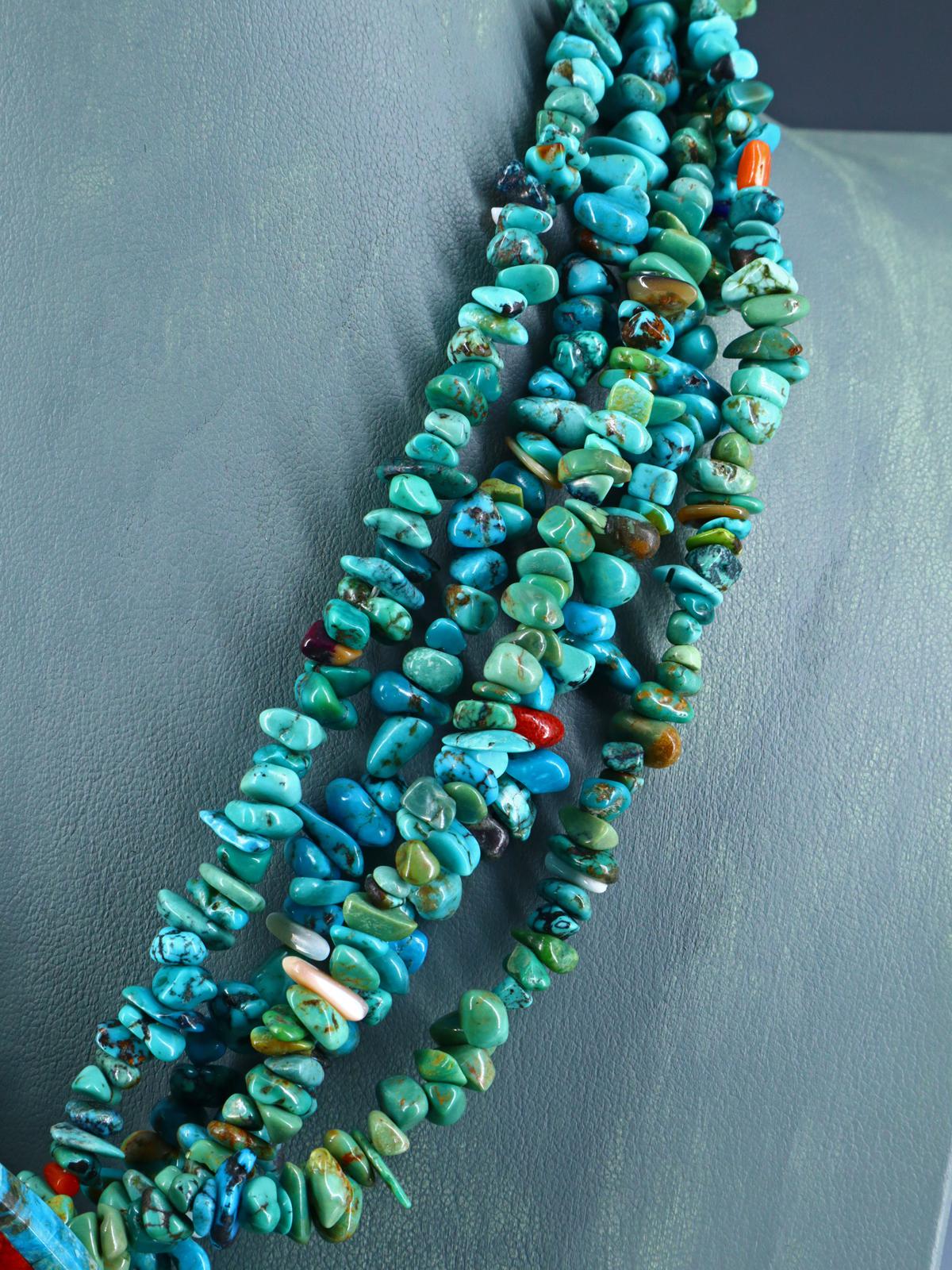 Collar turquesa con incrustaciones de mosaico de Santo Domingo nativo americano