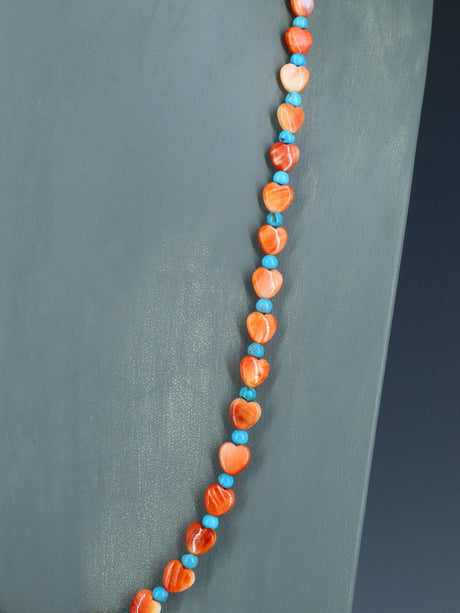 25" Single Strand Spiny Oyster Heart Shaped Disc Necklace - PuebloDirect.com