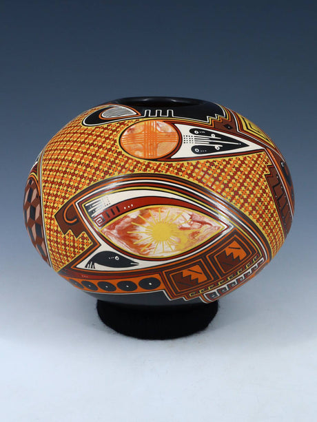 Mata Ortiz Hand Coiled and Painted Paquime Pottery - PuebloDirect.com