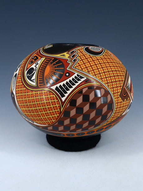 Mata Ortiz Hand Coiled and Painted Paquime Pottery - PuebloDirect.com