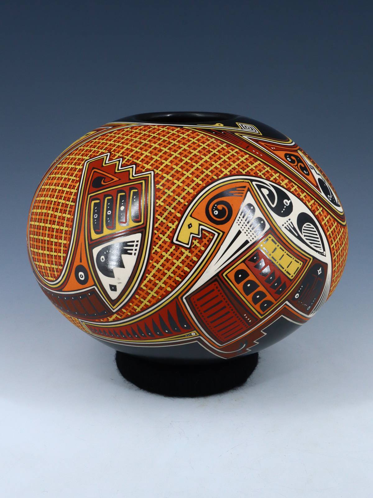 Mata Ortiz Hand Coiled and Painted Paquime Pottery - PuebloDirect.com