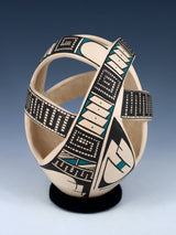 Mata Ortiz Hand Coiled Pottery Vase - PuebloDirect.com