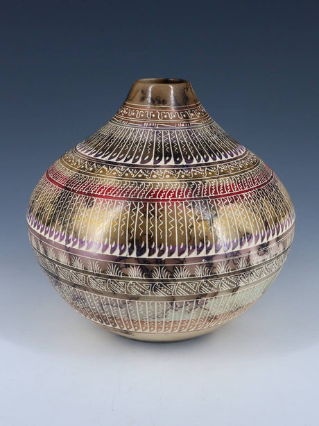 Navajo Etched Horsehair Pottery Vase - PuebloDirect.com