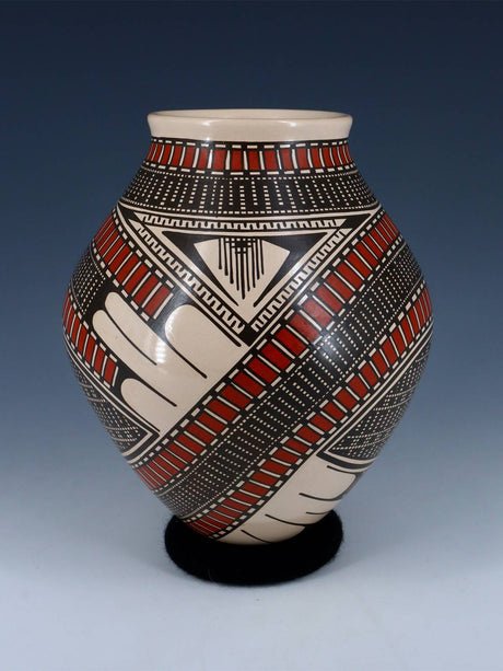 Mata Ortiz Hand Coiled Paquime Pottery Vase - PuebloDirect.com
