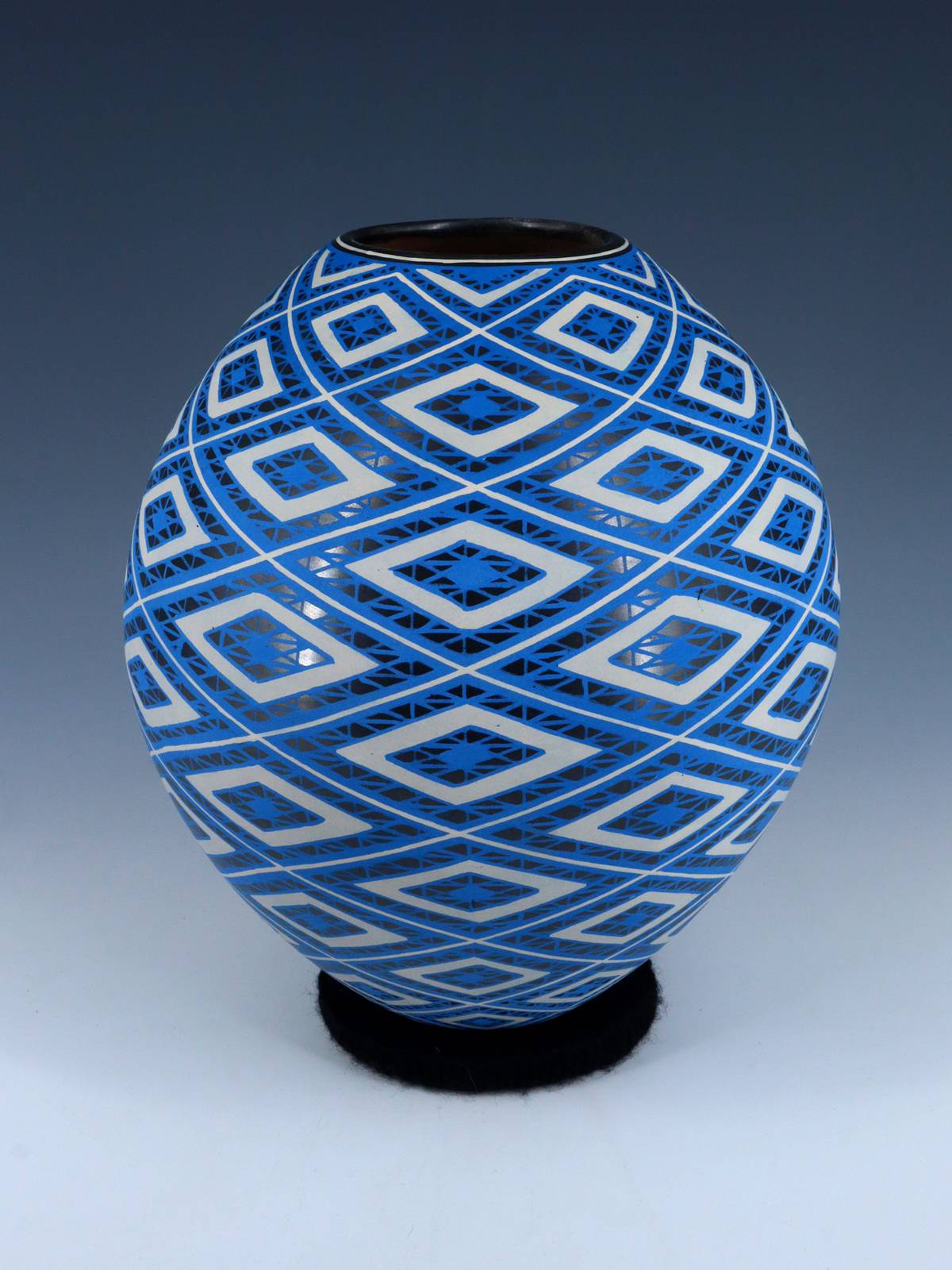Mata Ortiz Hand Made Geometric Design Pottery - PuebloDirect.com