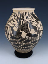Mata Ortiz Hand Coiled Wildlife Etched Pottery - PuebloDirect.com