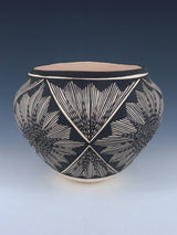 Acoma Pueblo Hand Coiled Pottery - PuebloDirect.com