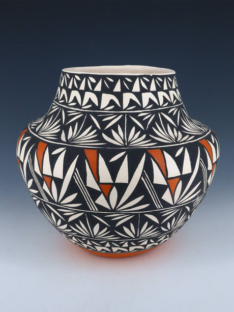 Acoma Pueblo Hand Coiled Pottery - PuebloDirect.com