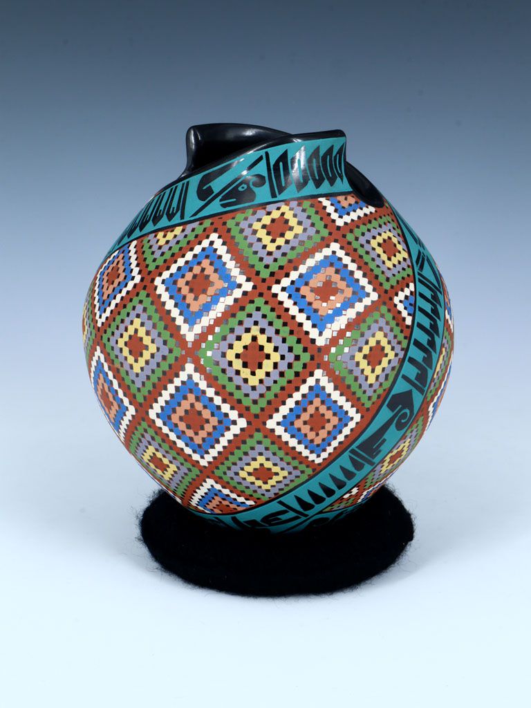 Mata Ortiz Hand Coiled Geometric Pottery Vase - PuebloDirect.com