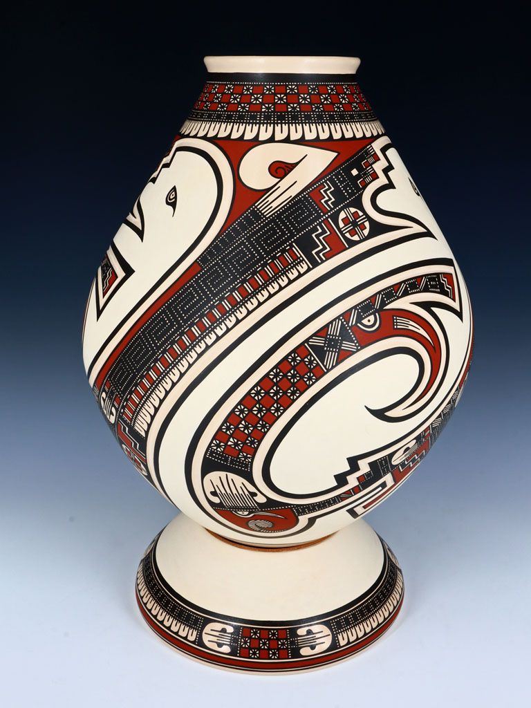 Mata Ortiz Hand Coiled Pottery With Stand - PuebloDirect.com