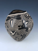 Hand Coiled Mata Ortiz Black Pottery Wildlife Vase