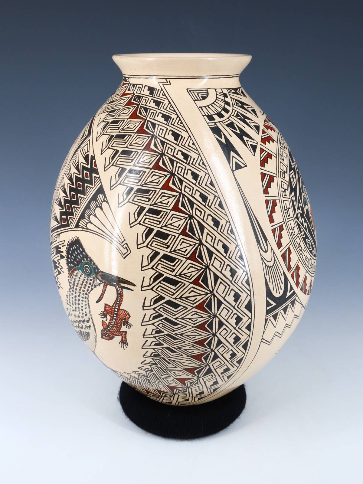 Mata Ortiz Hand Coiled Painted Wildlife Pottery