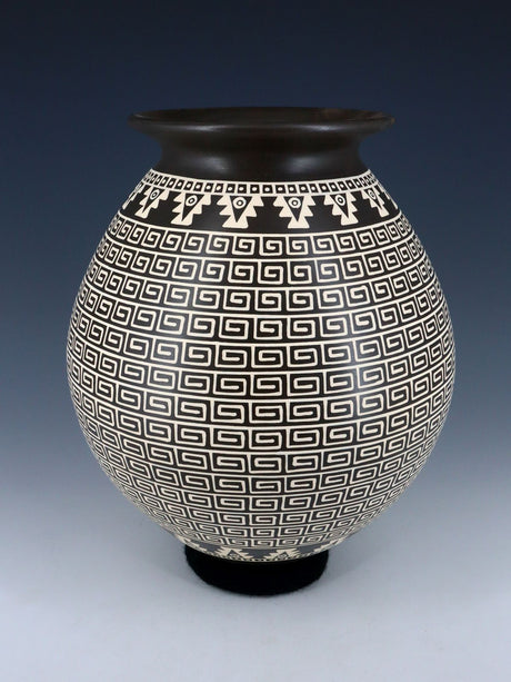 Mata Ortiz Hand Coiled Pottery - PuebloDirect.com