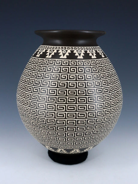 Mata Ortiz Hand Coiled Pottery - PuebloDirect.com
